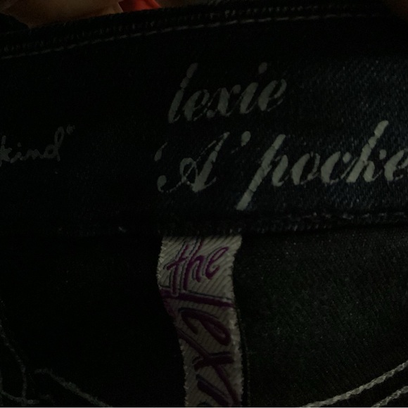 7 For All Mankind Lexie "A" Pocket Petite in Washed Medium Indigo Size 25 - Picture 6 of 8